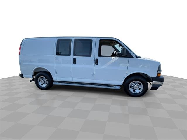 2025 Chevrolet Express Cargo WT, photo 2 of 12