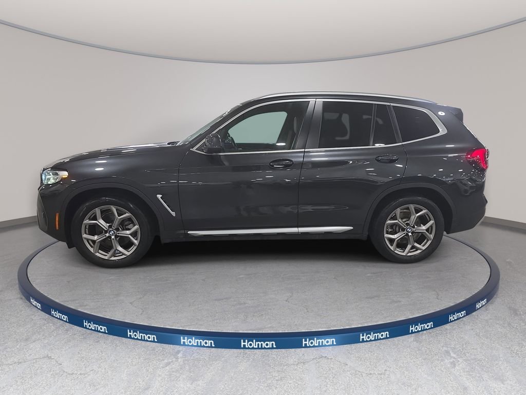 Used 2022 Dark Graphite Metallic BMW sDrive30i image 9