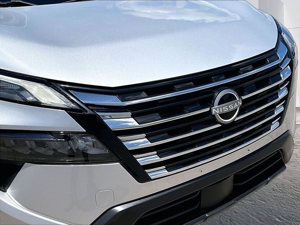 Used 2024 Silver Nissan S image 20