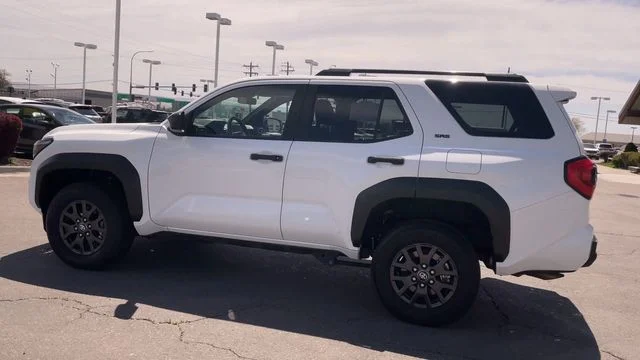 Used 2025 White Toyota SR5 image 7