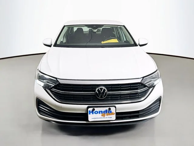 3VW5M7BU2RM013326