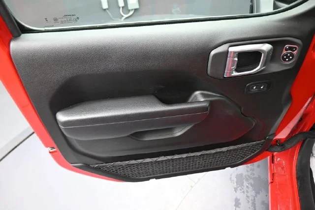 Used 2024 Red Jeep Sport S image 28
