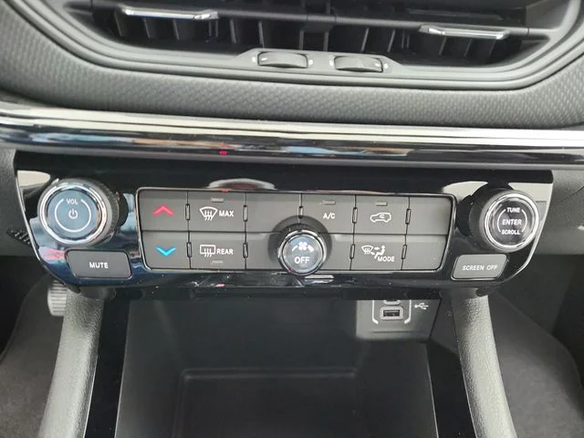New 2026 Silver Jeep Latitude image 16