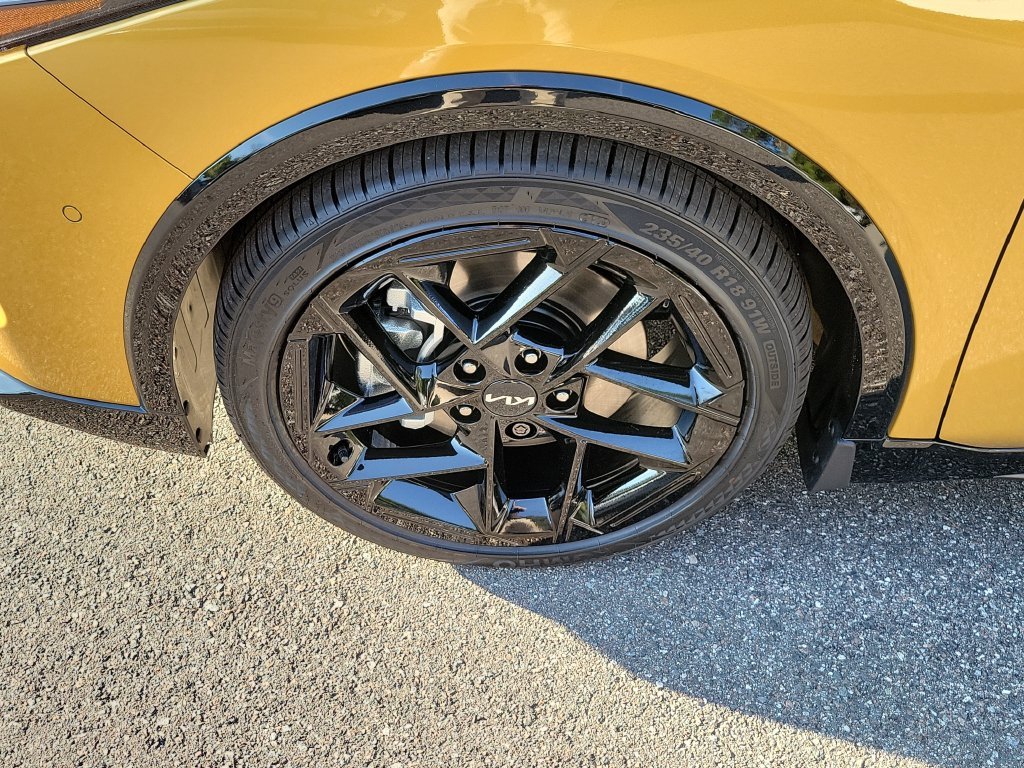New 2026 Sparkling Yellow Kia GT-Line Turbo image 36
