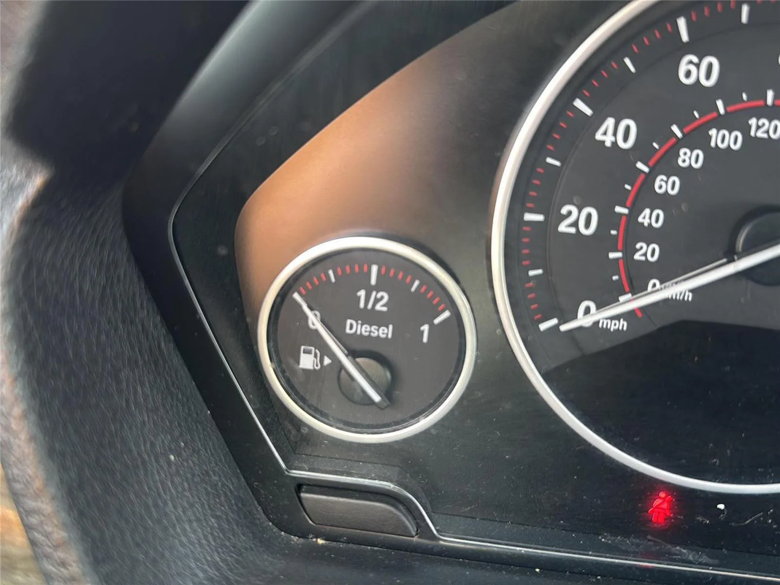 Used 2018 Alpine White BMW 328d image 23