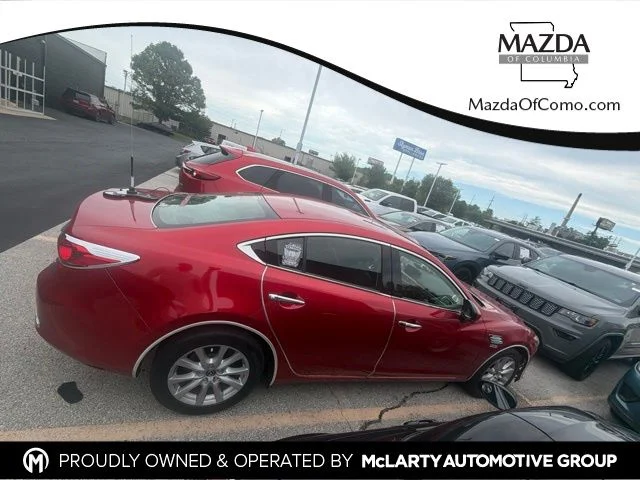 Used 2017 Red Mazda Sport image 1
