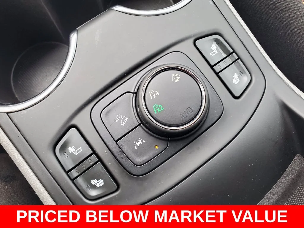 Used 2020 Gray GMC SLE image 19