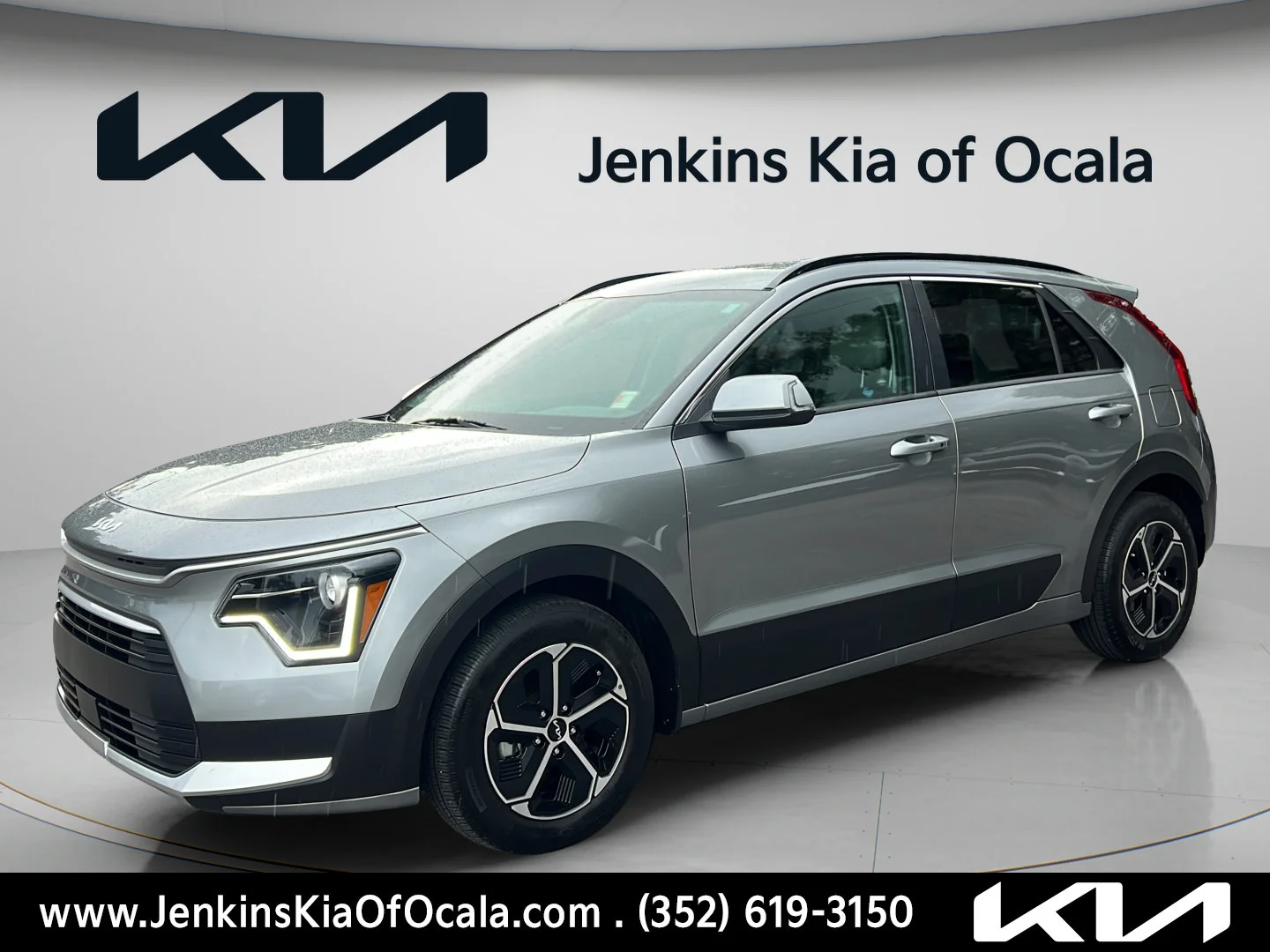 Used 2024 Steel Gray Kia EX image 7