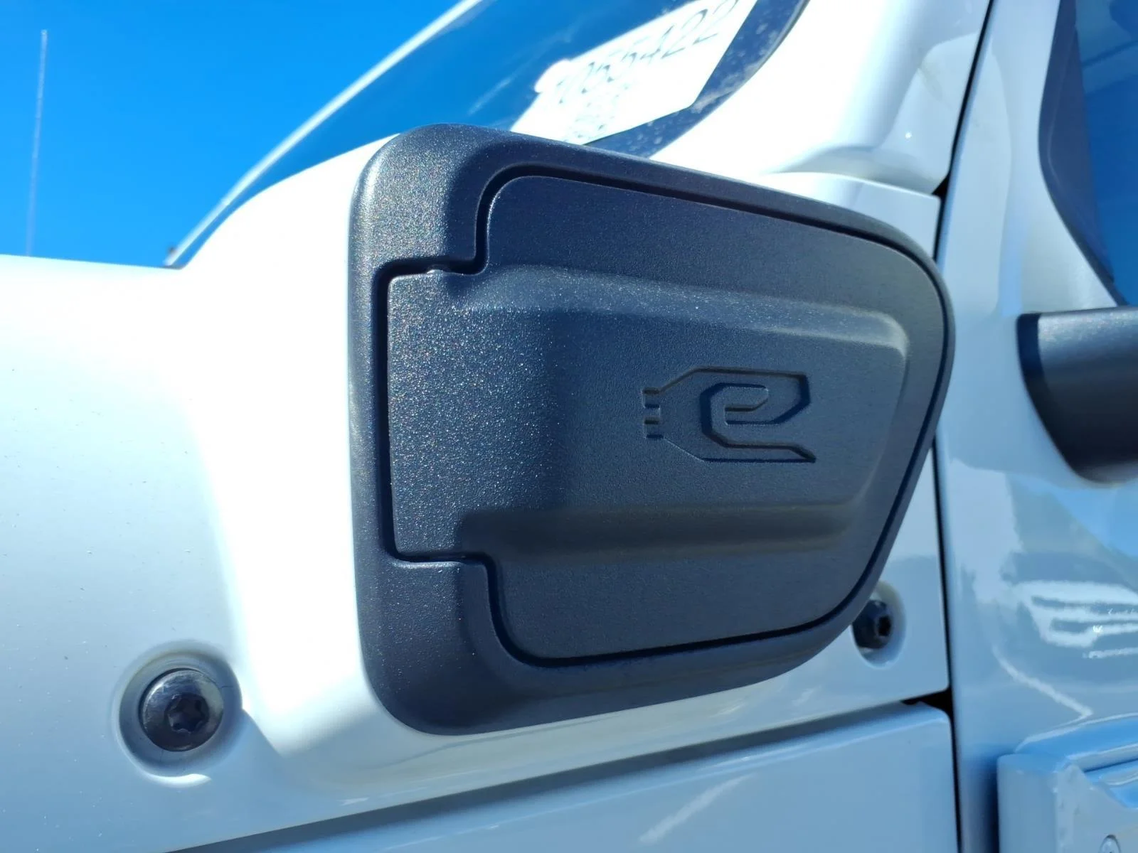 Used 2023 Bright White Clearcoat Jeep Sahara High Altitude image 21