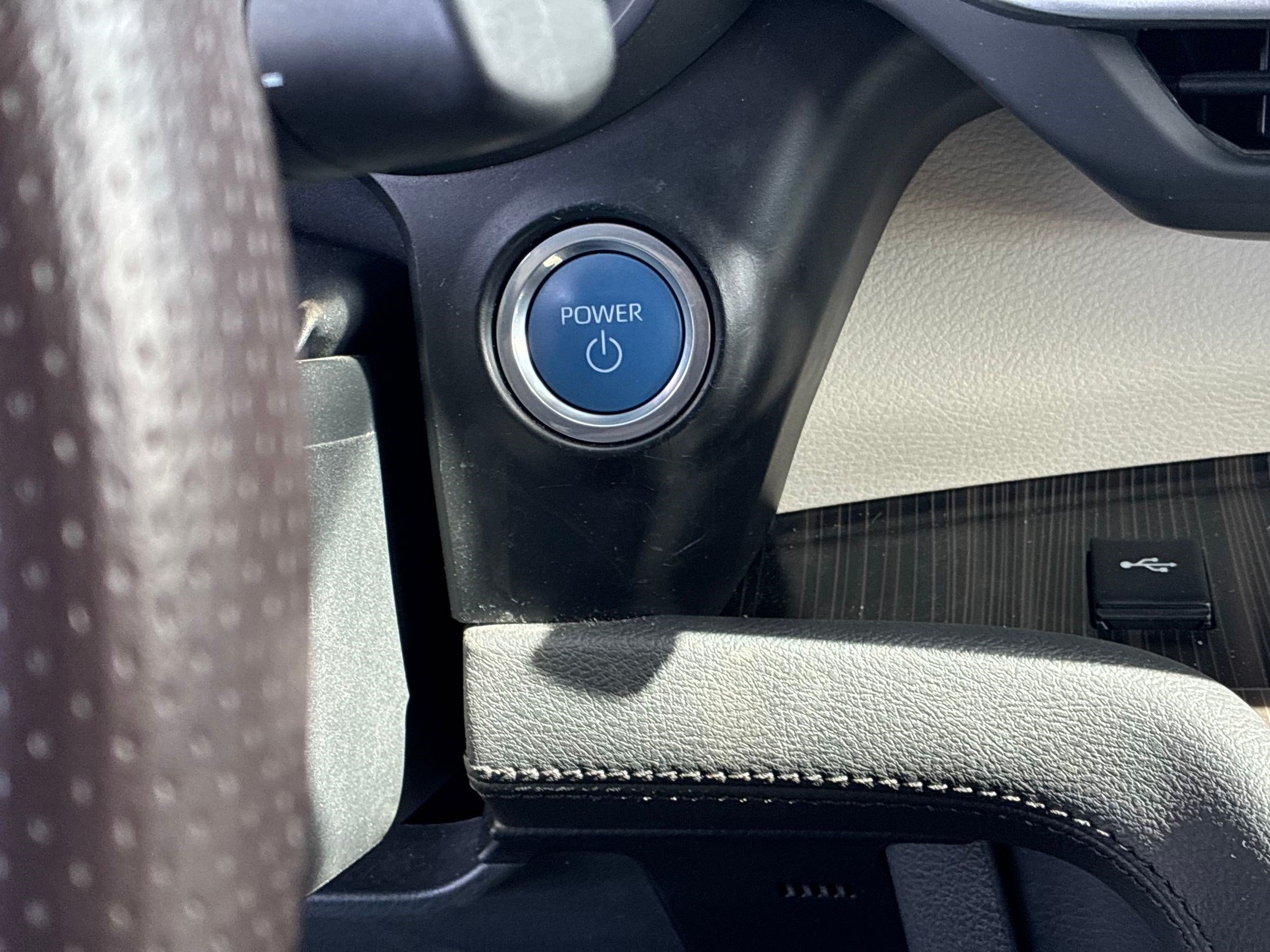 Used 2023 Ice Cap Toyota Platinum image 19