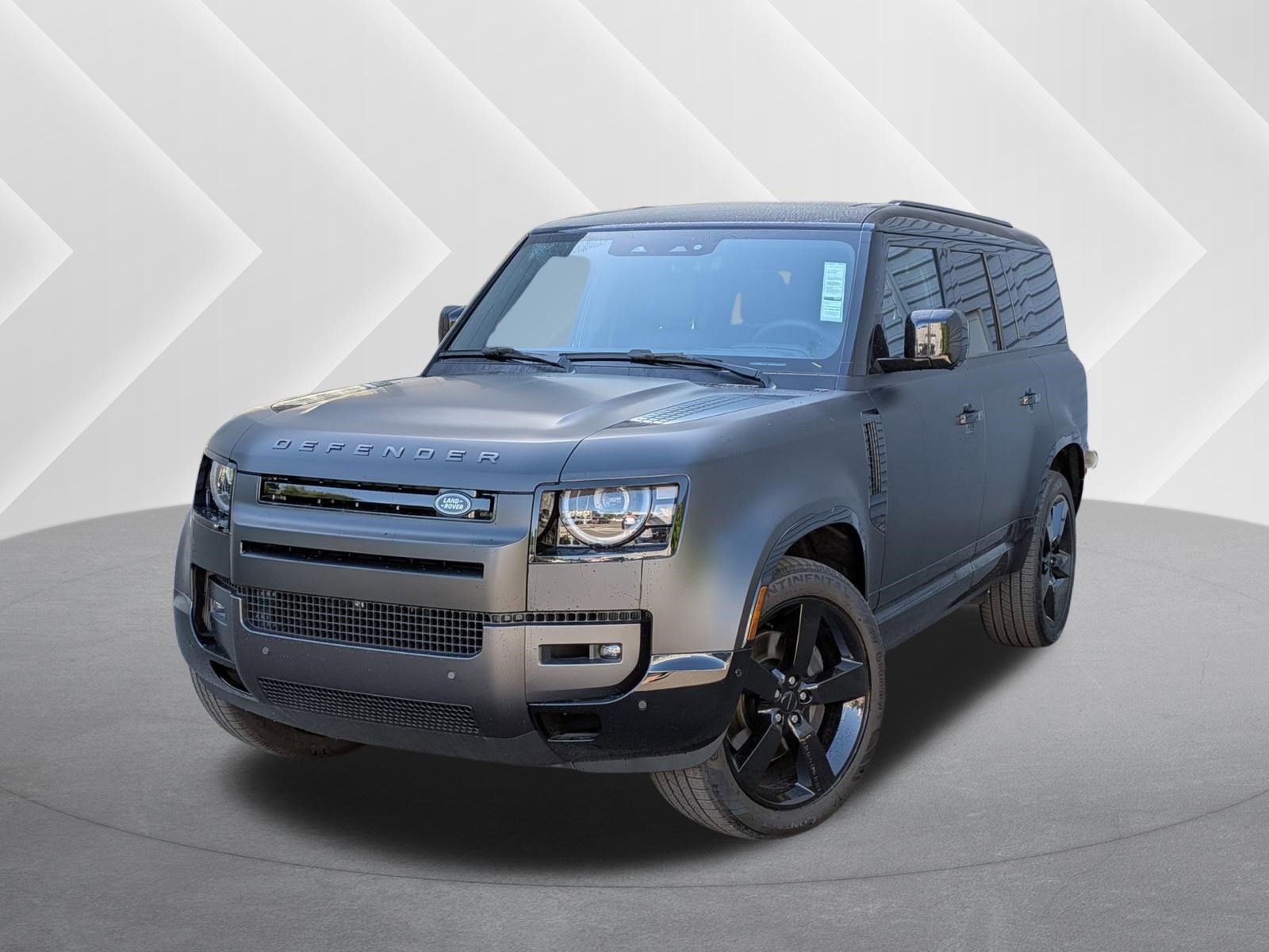 2026 Land Rover Defender 130 X-Dynamic SE P400's photo