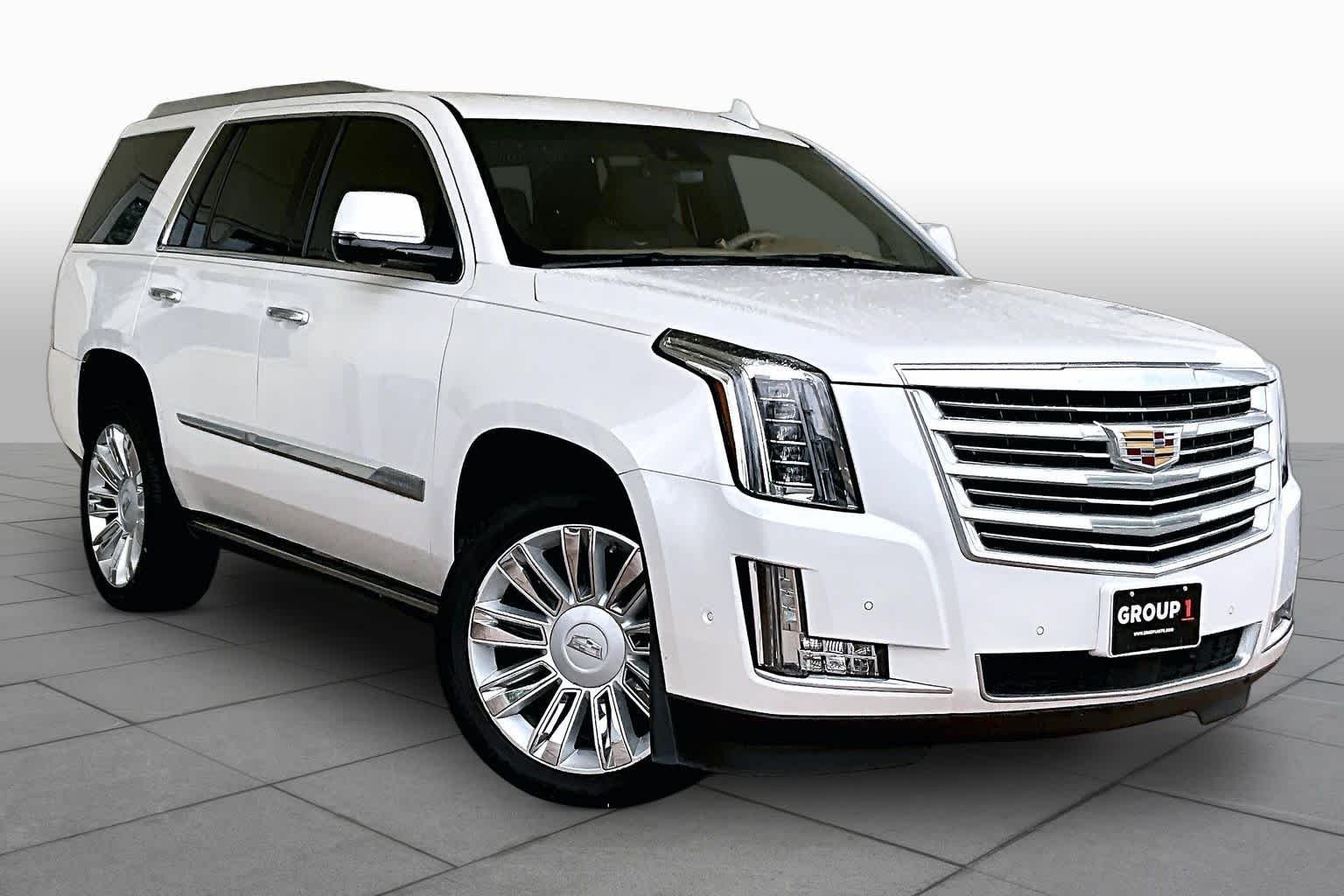 Used 2020 Crystal White Tricoat Cadillac Platinum image 3