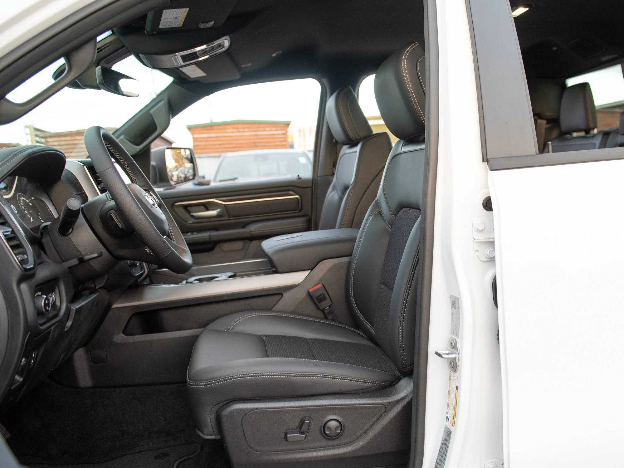 New 2026 White RAM Sport* Crew Cab 4x4, HEMI V8, Heated Seats/Wheel, Alpine Audio, 3.92 Rear Axle image 18