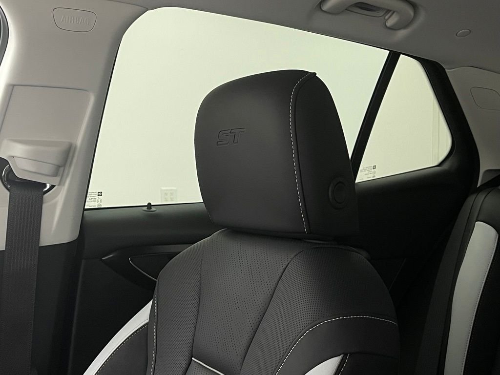 Used 2025 Ebony Twilight Metallic Buick Sport Touring image 42