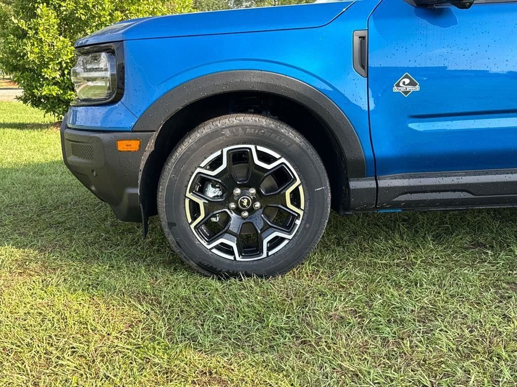 New 2025 Velocity Blue Metallic Ford Outer Banks® image 55