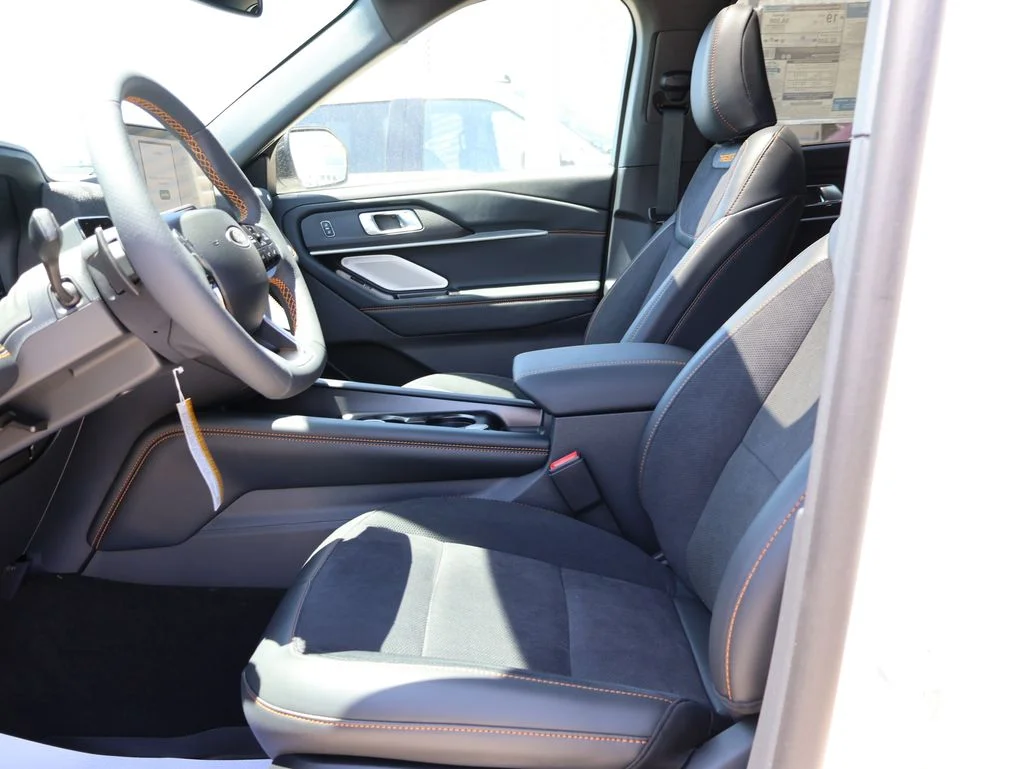 New 2026 Star White Metallic Tri-Coat Ford Tremor® image 24