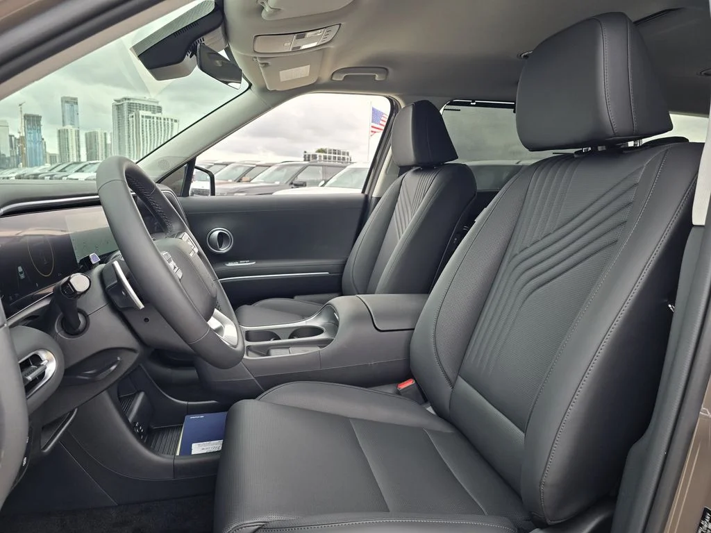 New 2026 White Hyundai Blue SEL image 16