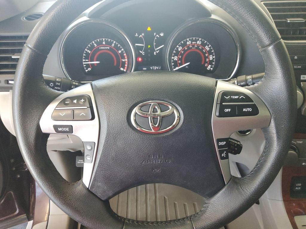 Used 2012 Red Toyota Limited image 9