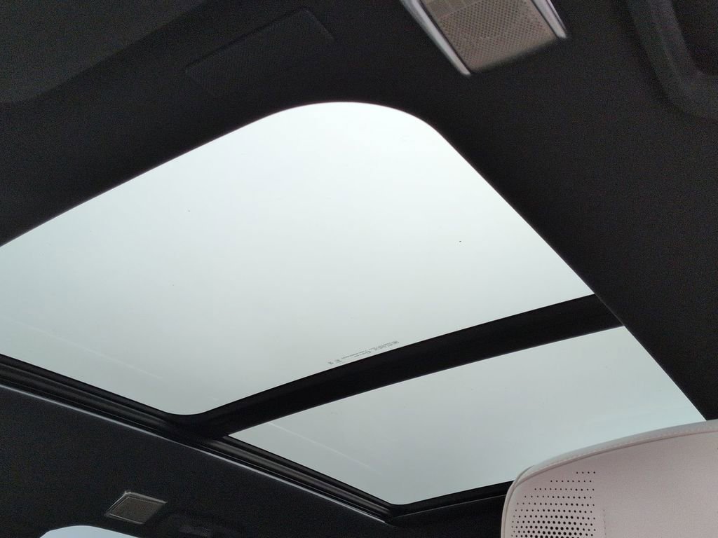 2026 Cadillac VISTIQ Sport - Photo 29