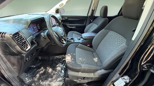 Used 2024 Black Ford XLT image 19