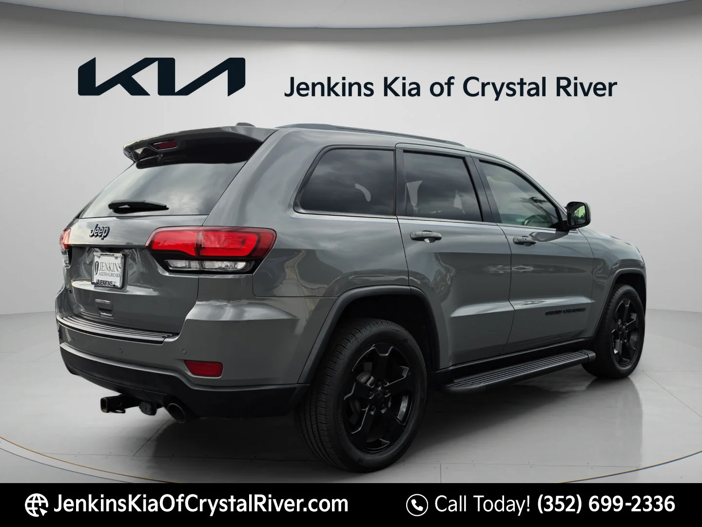 Used 2019 Sting-Gray Clearcoat Jeep Upland image 5