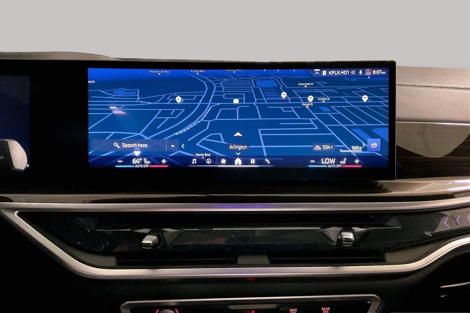 Used 2026  BMW xDrive40i image 6
