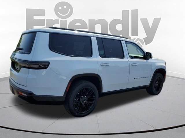 New 2026 Bright White Clear-Coat Exterior Paint Jeep Limited Reserve image 5