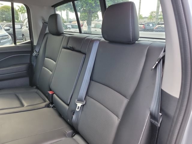 Certified Used 2023 Lunar Silver Metallic Honda AWD RTL-E image 12