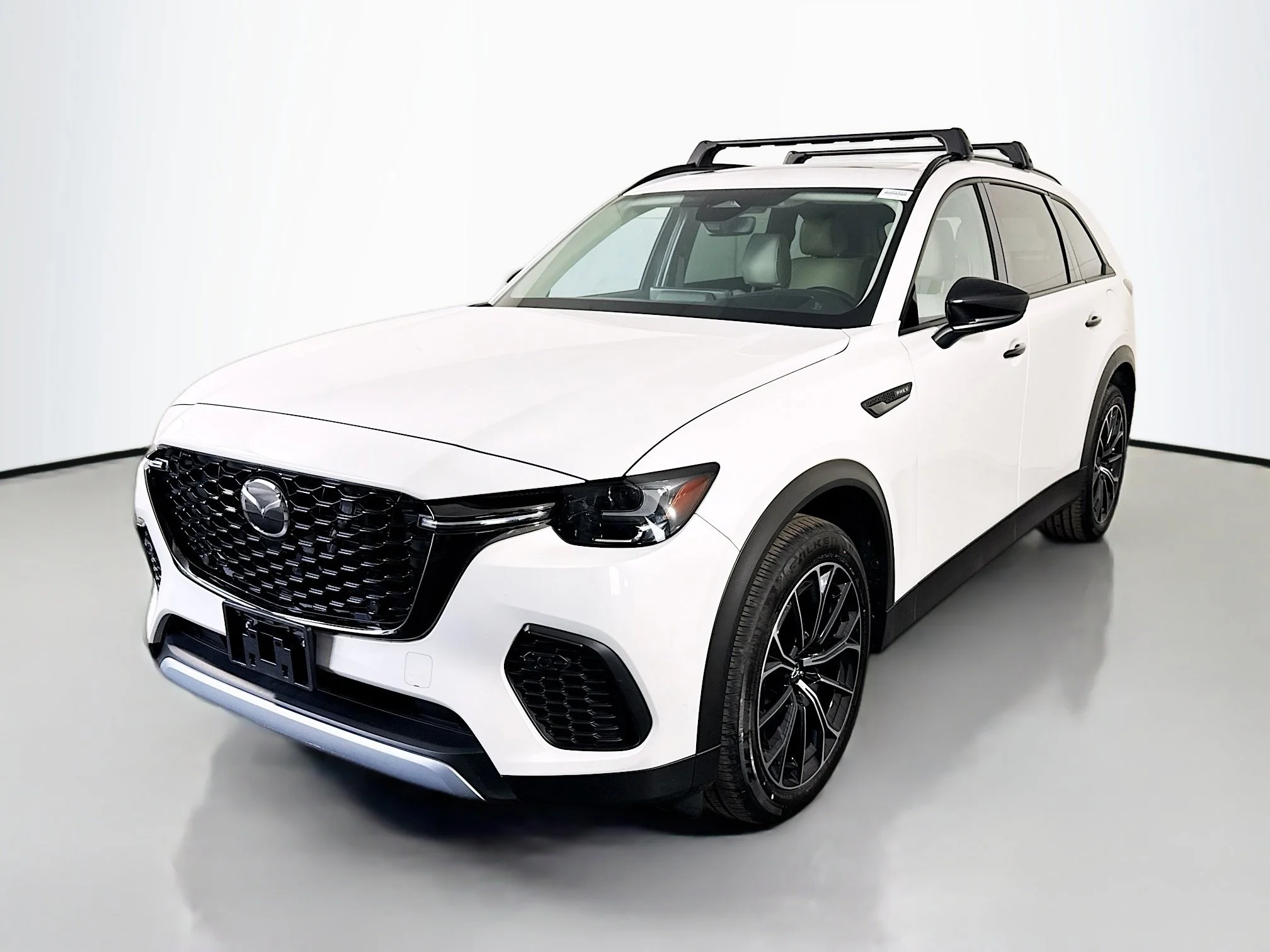 Used 2025 Rhodium White Premium Mazda Premium Package image 3