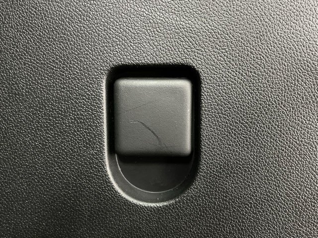 Used 2025 Sterling Metallic GMC AWD AT4 image 32