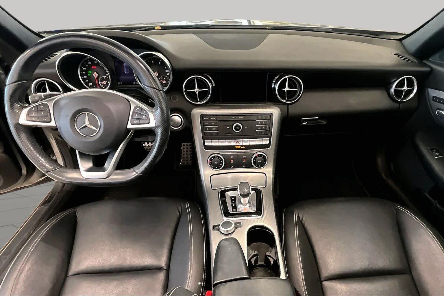Used 2017 Selenite Grey Metallic Mercedes-Benz SLC 300 image 13