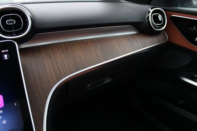 New 2025 Polar White Mercedes-Benz C 300 image 29