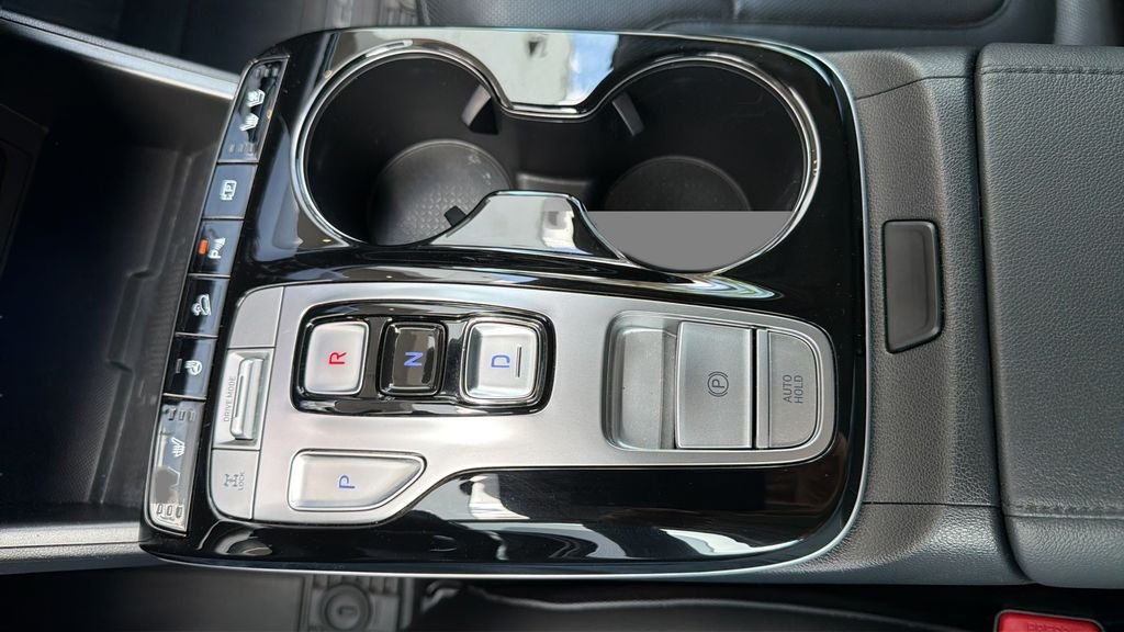 Used 2022 Silver Hyundai Limited image 16