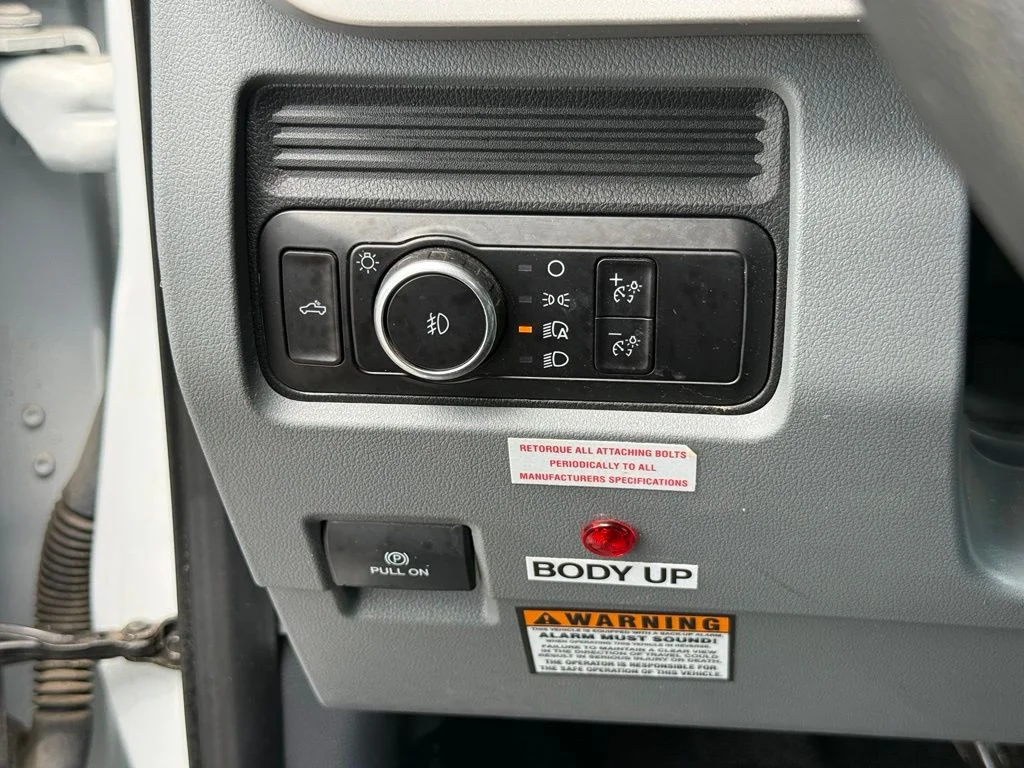 Used 2023 White Ford XL image 14