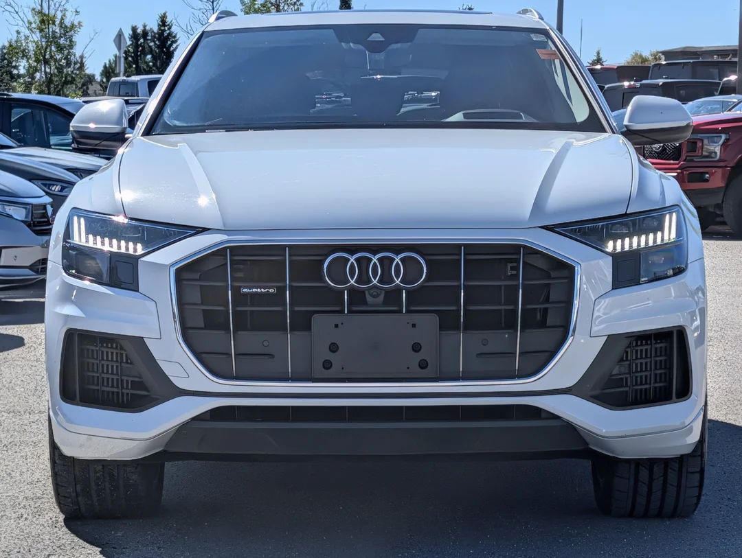 Used 2019  Audi Technik - S-Line - Leather - Sunroof - HUD - Heated/Ventilated Seats image 3