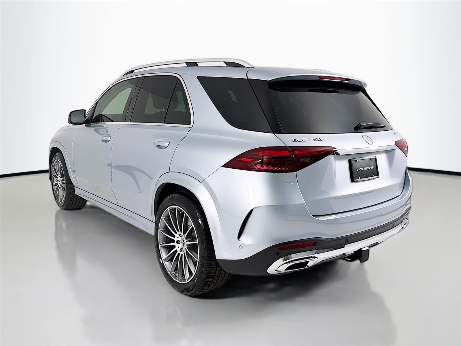 Used 2025 Cirrus Silver Metallic Mercedes-Benz GLE 350 image 3