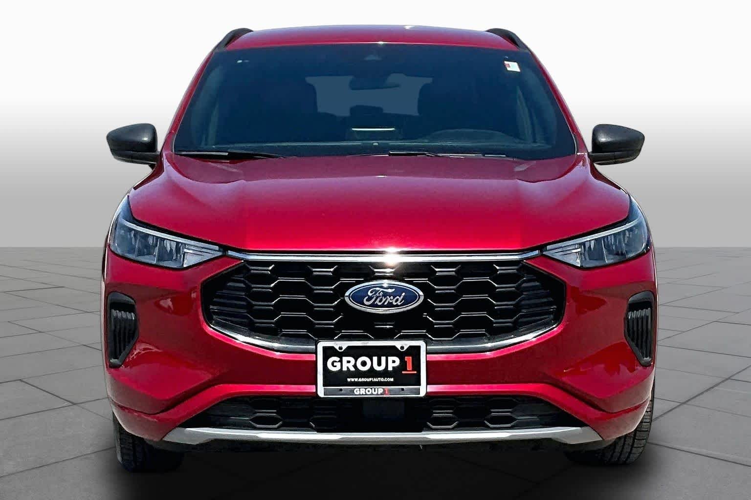 Used 2024 Rapid Red Metallic Tinted Clearcoat Ford ST-Line image 4