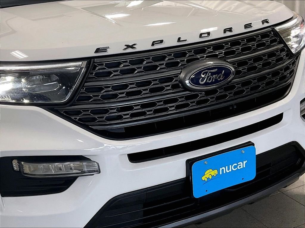 Used 2021 Oxford White Ford XLT image 32