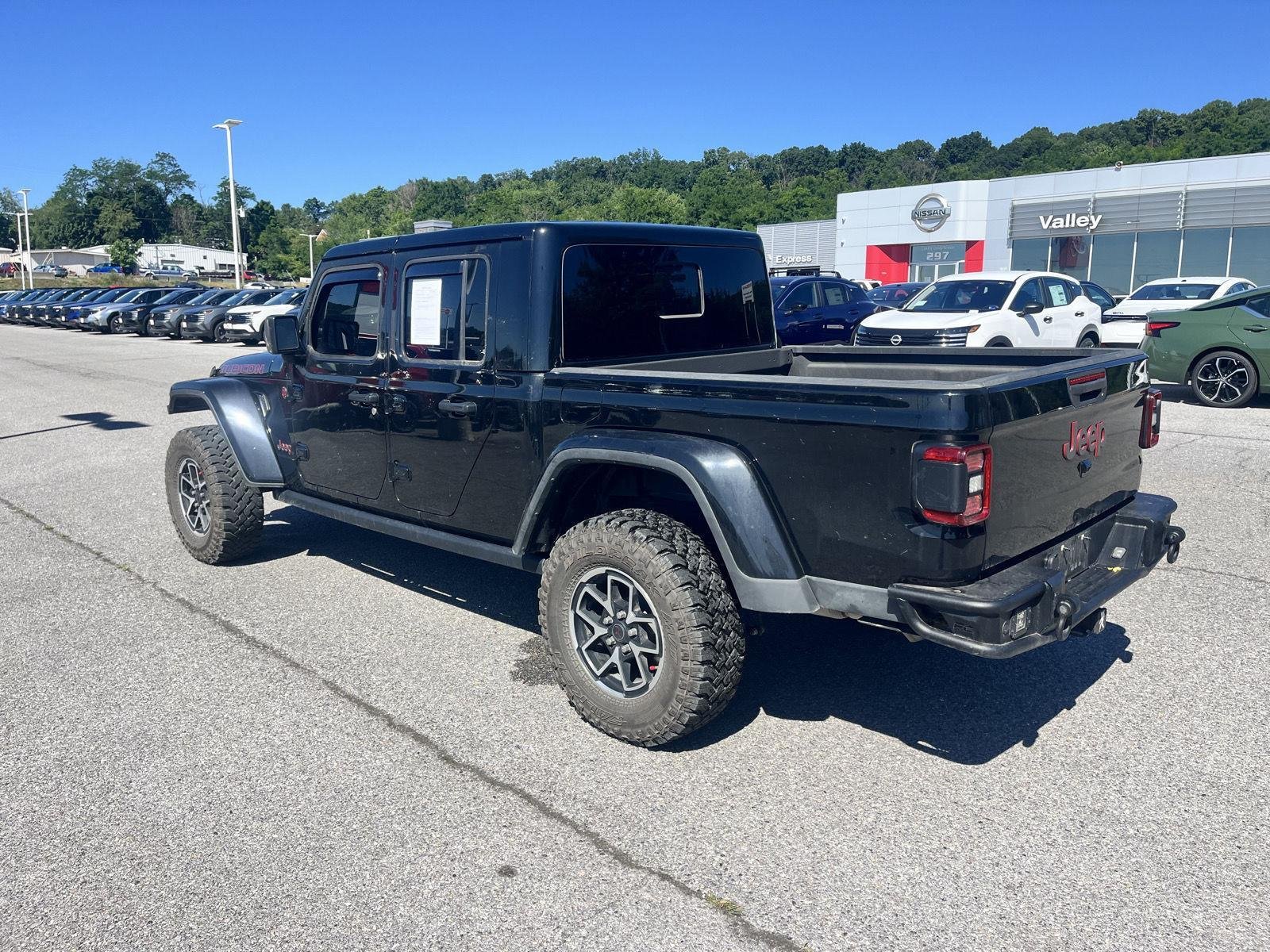 Used 2025 Black Clearcoat Jeep Rubicon image 5