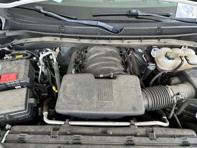 Used 2024 White Chevrolet LT image 29