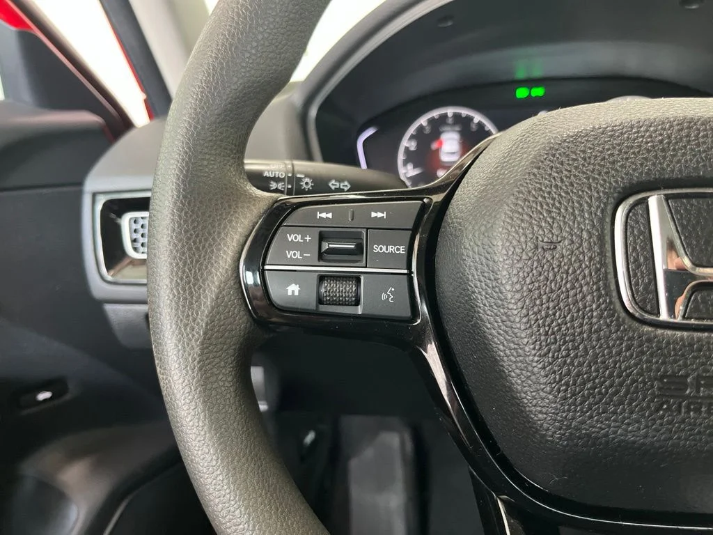 Used 2023 Red Honda LX image 6