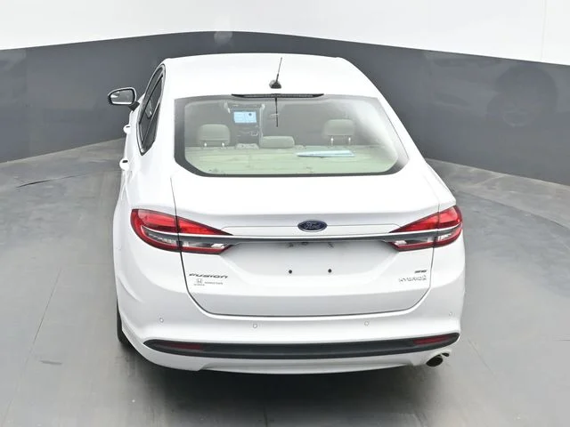 Used 2017 Oxford White Ford SE image 23