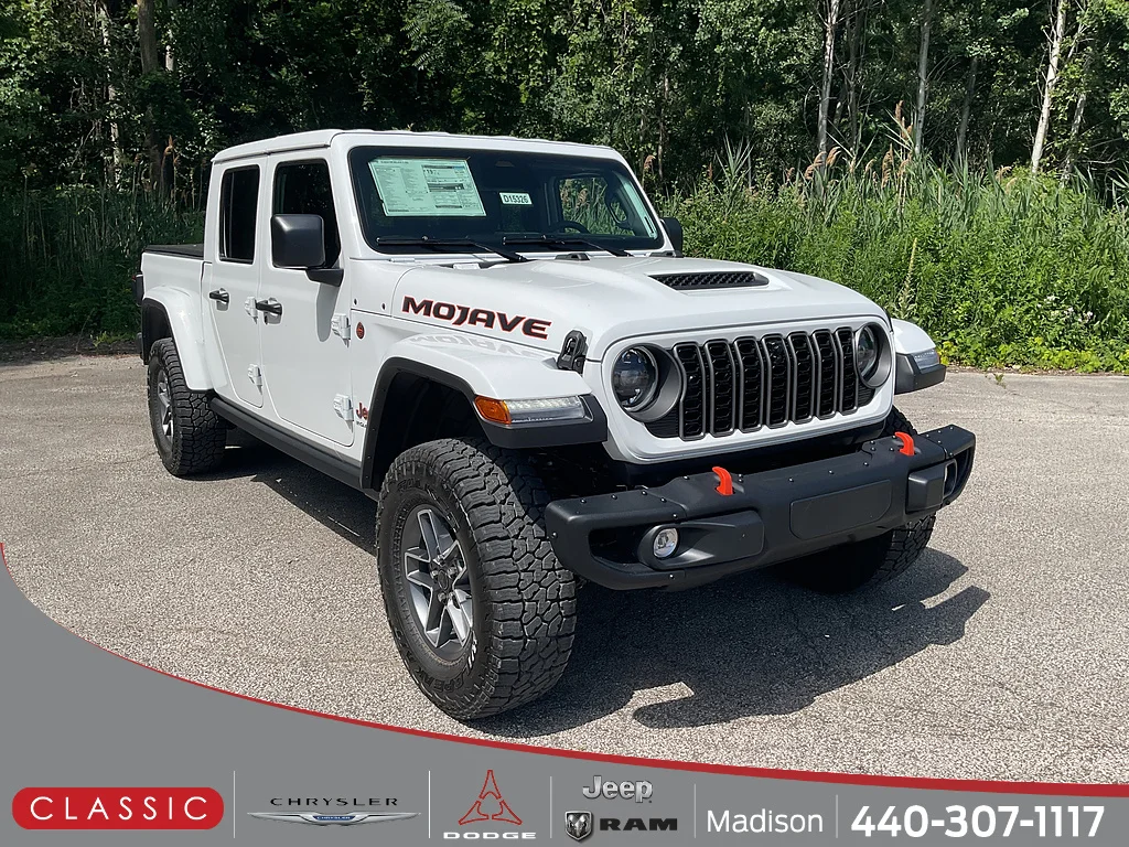 2026 Jeep Gladiator Mojave X Auto's photo