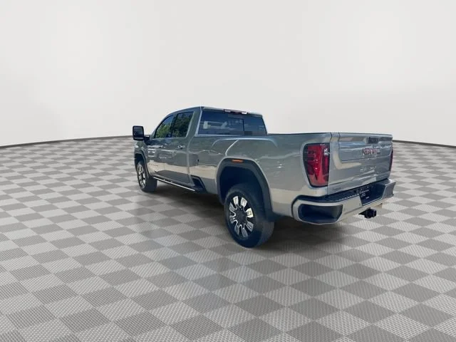 Used 2025 Sterling Metallic GMC Denali image 6