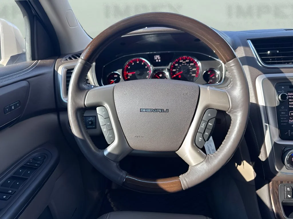 Used 2015 White GMC Denali image 17