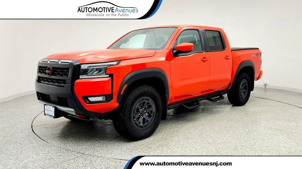 2025 Nissan Frontier PRO-4X Crew Cab 4X4's photo