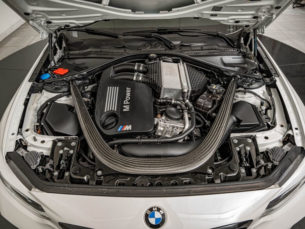 Used 2020 Alpine White BMW Competition image 46