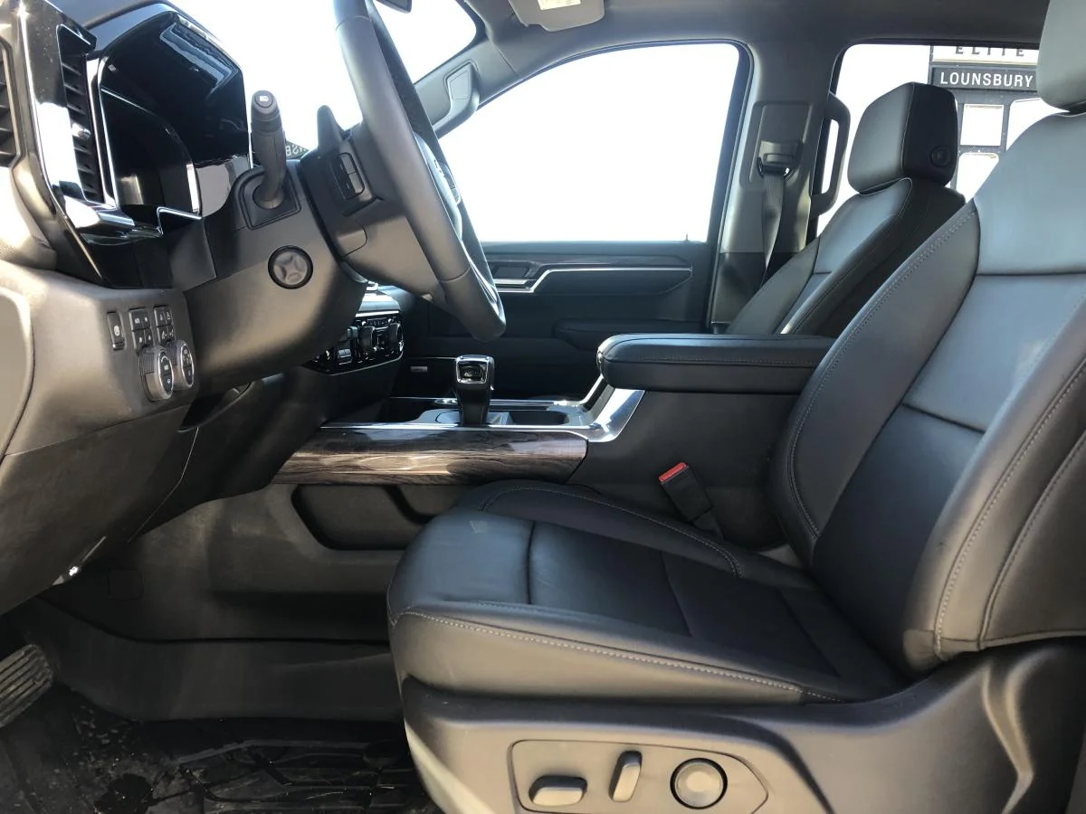 Used 2026 Grey Chevrolet 4WD Crew Cab 147" LTZ image 10
