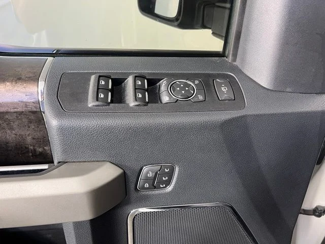 Used 2022 White Ford Lariat image 14