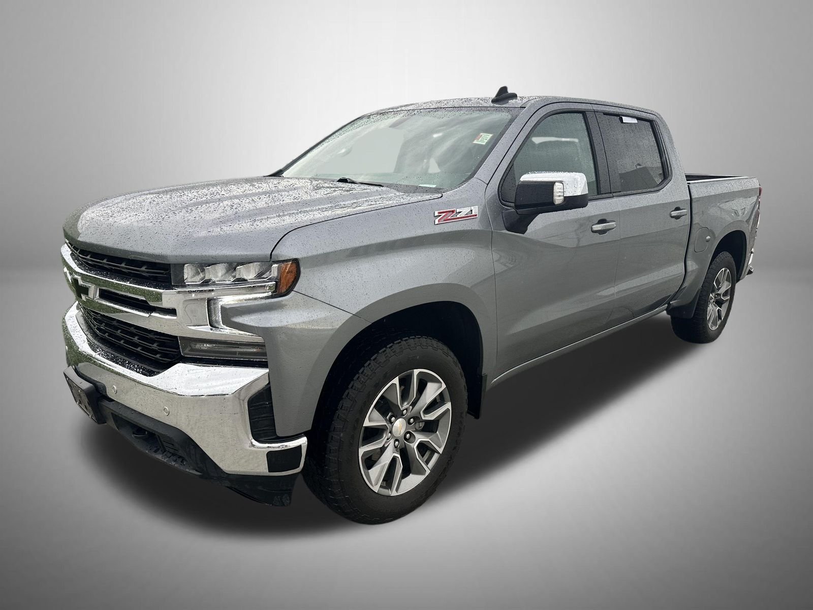 Used 2021 Gray Chevrolet LT image 1